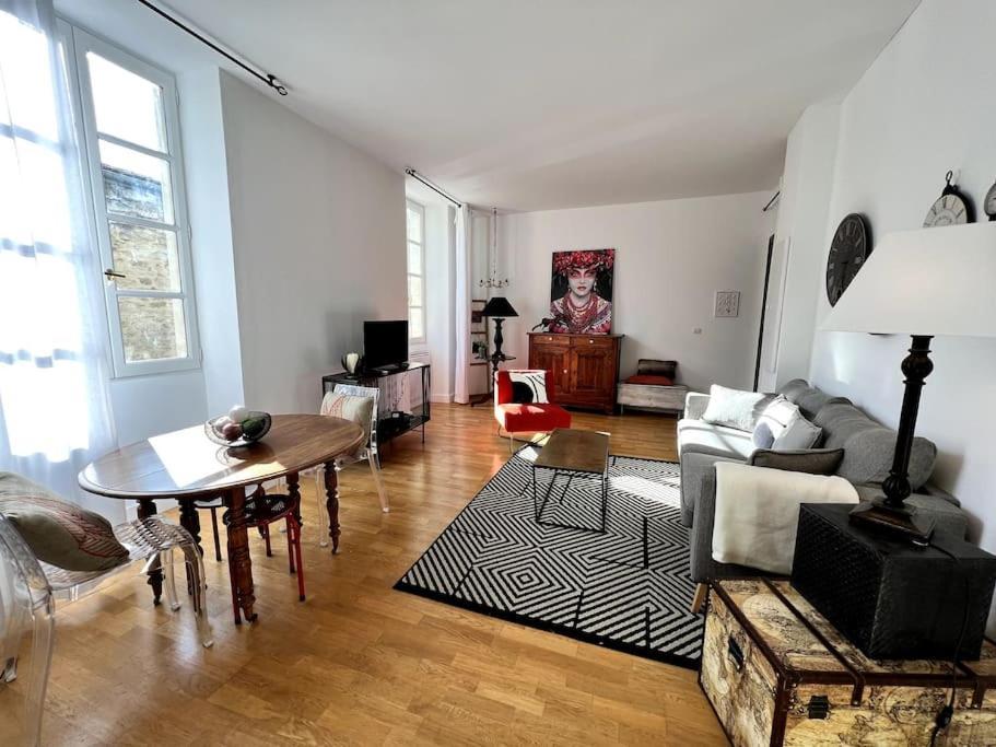 Nid Douillet Au Coeur D'Uzes Apartment Exterior photo
